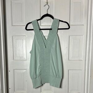 Sleeveless V-neck Mint Green Sleeveless Women's Top X-Large sold at buckle